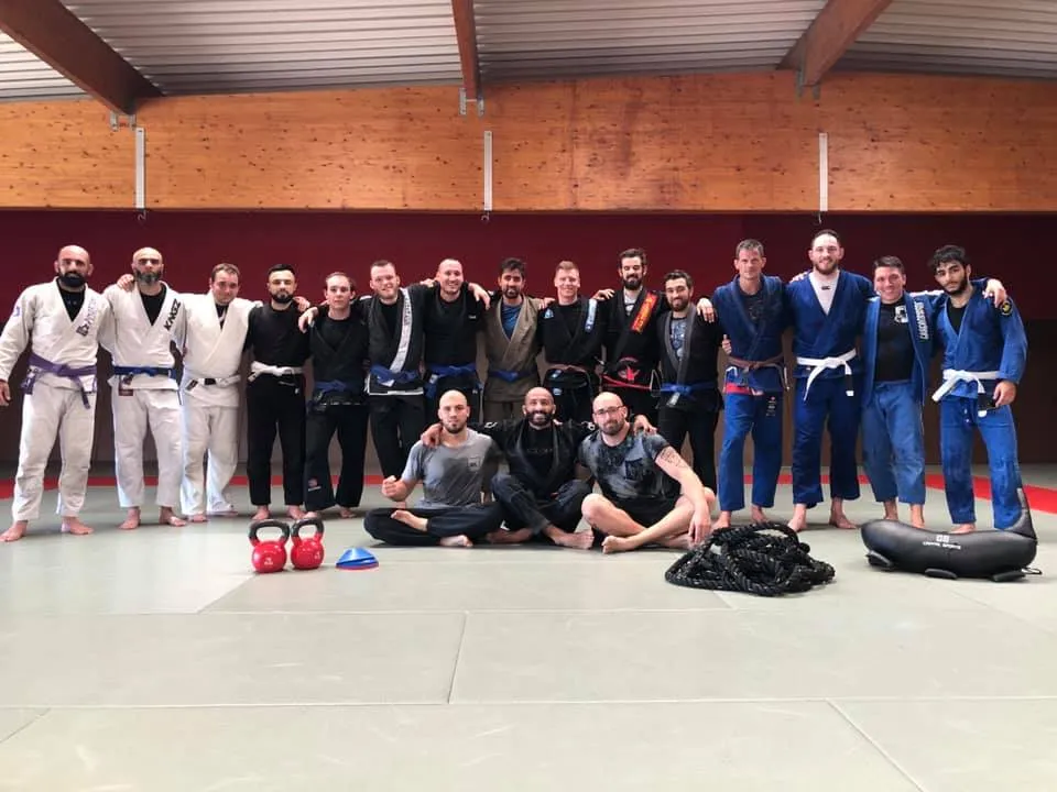 Photo de groupe à l’issue d’un séminaire